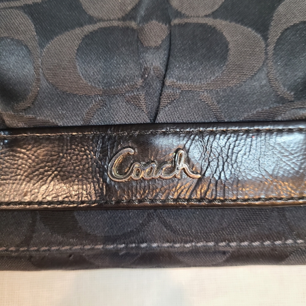 Vintage Coach Y2K Signature Jacquard Black Leather Clutch Wallet EUC - Picture 3 of 9